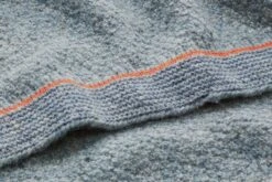 Heren Gebreide Sjaal Camel Hair, Grijs Melange -Armedangels Winkel heren gebreide sjaal camel hair 5