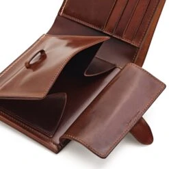 Heren Portemonnee Cordovan Muntzakje 11 Heren Portemonnee Cordovan Muntzakje -Armedangels Winkel heren portemonnee cordovan muntzakje 3