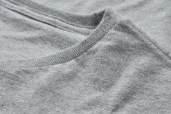 Heren T-shirt Borstzak, Grijs Melange 7 Heren T-shirt Borstzak, Grijs Melange -Armedangels Winkel heren t shirt borstzak 5