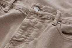 Armedangels Herenbroek Met Vijf Zakken, Beige -Armedangels Winkel herenbroek vijf zakken 2